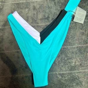 ONEONE SWWEAR Women’s bikini bottom cheeky medium (size 4-6)